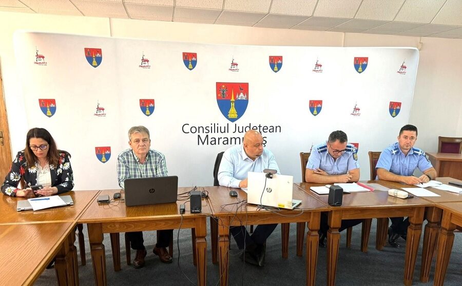 Prefectul județului Maramureș a condus o ședință de lucru cu primarii UAT-urilor: măsuri privind gestionarea urșilor, finanțări culturale și pregătirea examenelor naționale