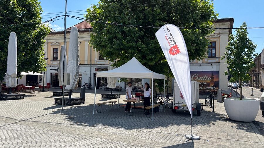 Măsuri împotriva caniculei în Baia Mare: S-au instalat punctele de prim ajutor și distribuție a apei
