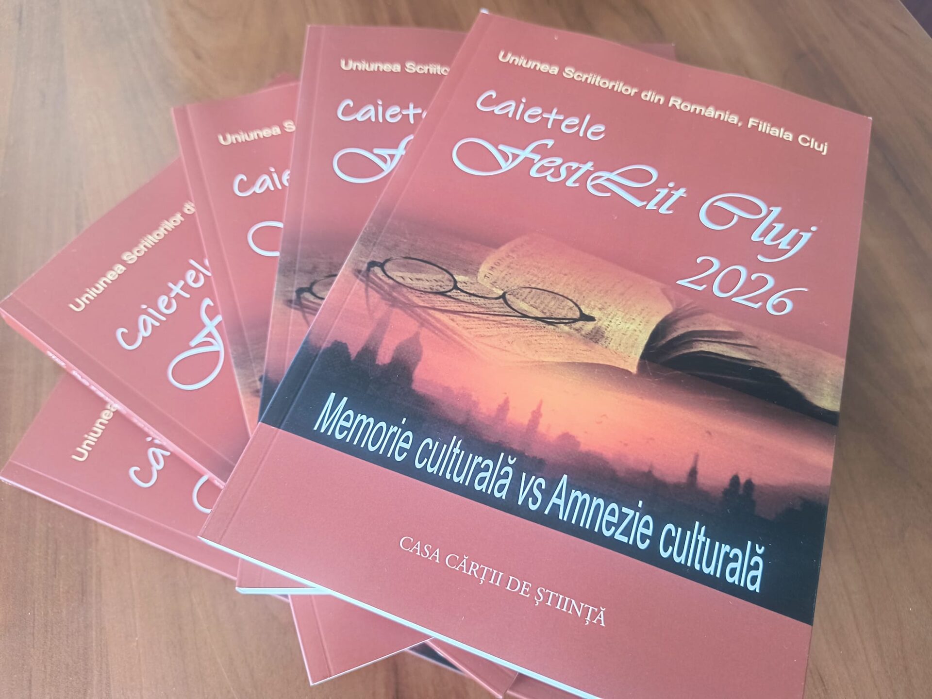Trei scriitori maramureșeni cuprinși într-o antologie dedicată memoriei culturale