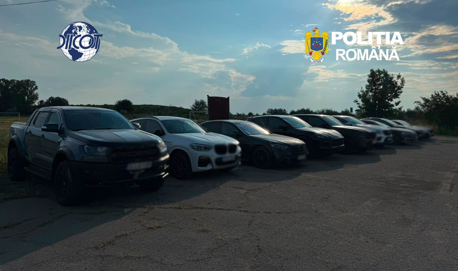 22 de persoane, propuse pentru arestare după cele 29 de percheziții împotriva unei grupări de crimă organizată