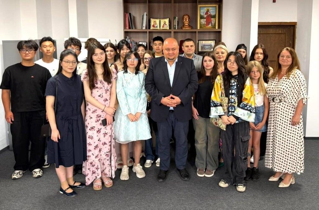 Programul „Youth Perspectives Beyond Borders” a reunit la Maramureș tineri din România și China