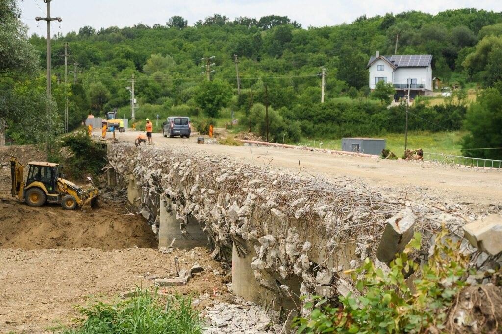 Consiliul Județean Maramureș va amenaja o rută alternativă peste râul Lăpuș pentru locuitorii din Cătălina și Coltău